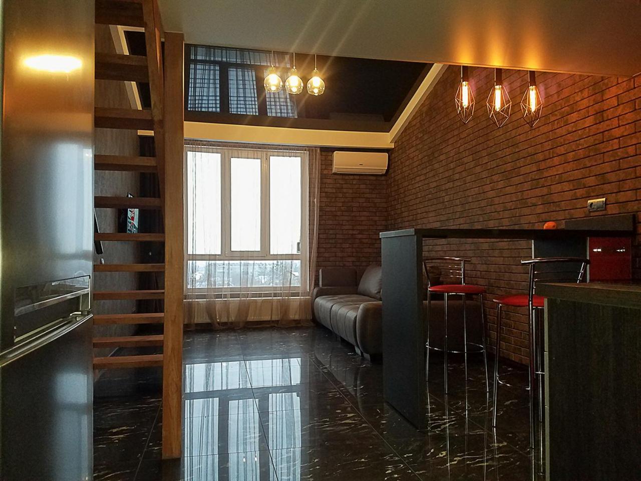 شقة خاركيف  في В Стиле Loft 2Ухэтажная Квартира. المظهر الخارجي الصورة